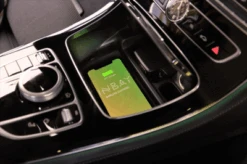 ACV INBAY - Induktive Ladeablage Mercedes C/CLS/E/EQV/GLC/V -Elektronikgeschäft 3rlc4UvSjPRUzn 1280x1280